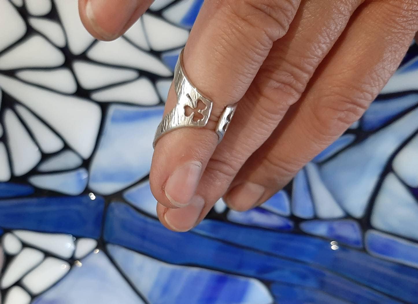 Adjustable finger splint for  finger in sterling silver or bronze