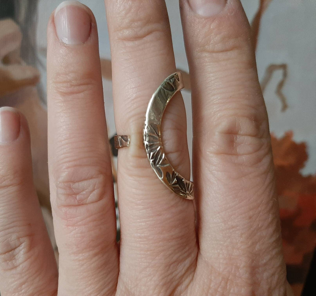 Adjustable finger splint in sterling silver 925 or bronze for finger, joint support, and stabilization